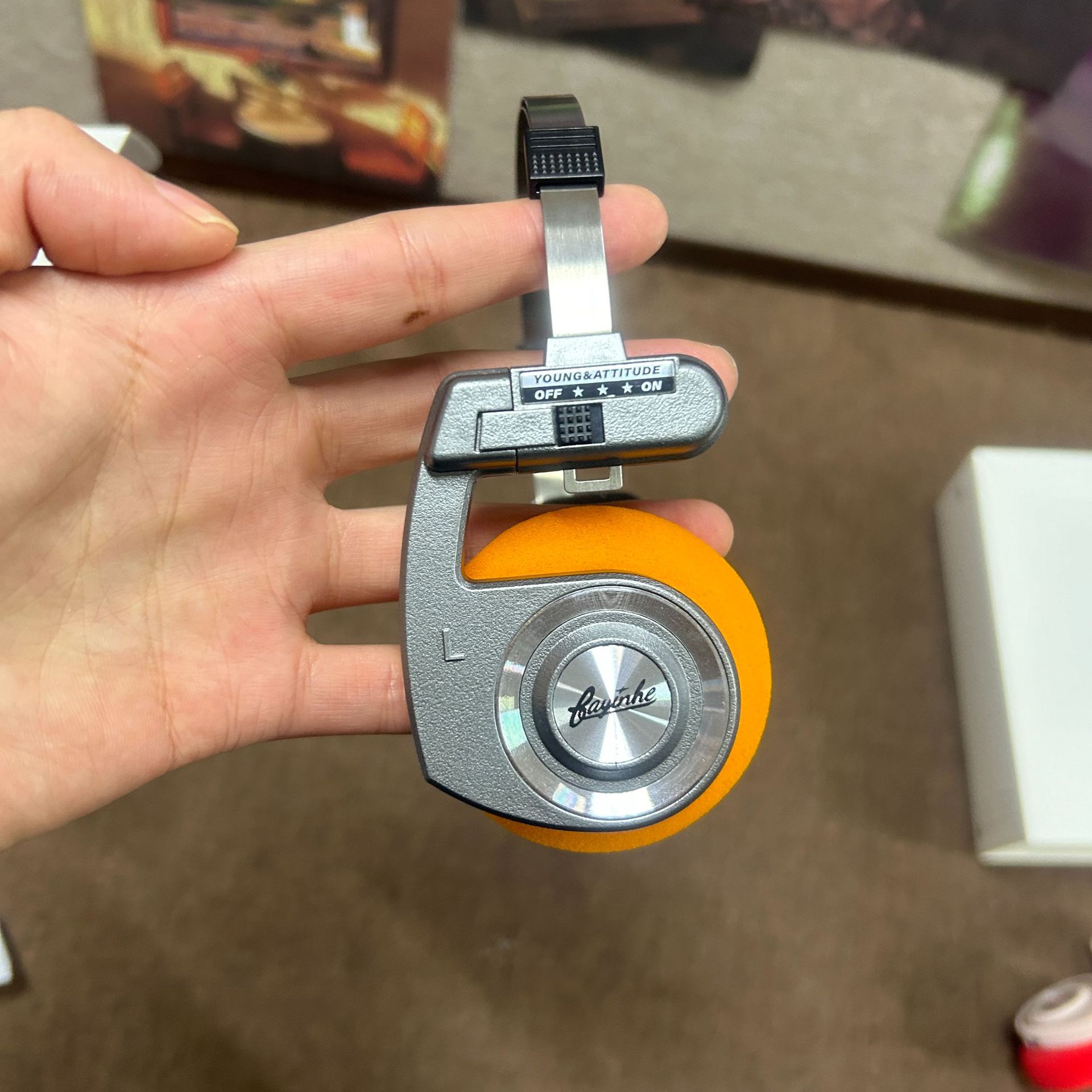 Retro Folding Wireless Headpho - đánh giá và giá Retro Gaming Cable